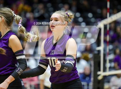 Thumbnail 3 in Neches vs. Harrold (UIL 1A Volleyball Final) photogallery.