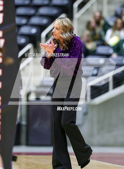 Thumbnail 1 in Neches vs. Harrold (UIL 1A Volleyball Final) photogallery.