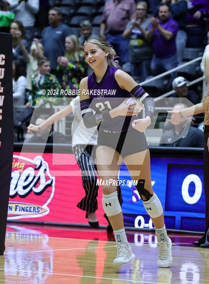 Thumbnail 3 in Neches vs. Harrold (UIL 1A Volleyball Final) photogallery.