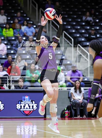 Thumbnail 2 in Neches vs. Harrold (UIL 1A Volleyball Final) photogallery.