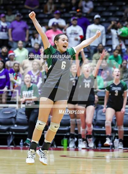Thumbnail 3 in Neches vs. Harrold (UIL 1A Volleyball Final) photogallery.