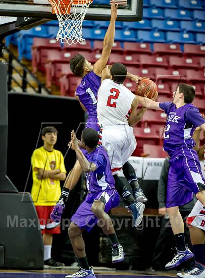 Thumbnail 3 in Dublin vs. College Park (CIF NorCal Regional D2 Final) photogallery.
