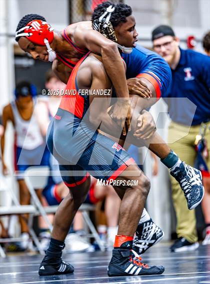 Thumbnail 3 in Hoke County Tri-Meet photogallery.
