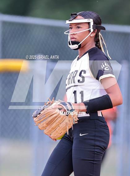 Thumbnail 2 in South View @ Gray's Creek (United 8 Conference Tournament - Championship) photogallery.