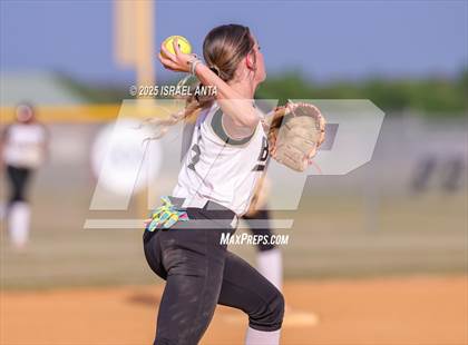 Thumbnail 3 in South View @ Gray's Creek (United 8 Conference Tournament - Championship) photogallery.