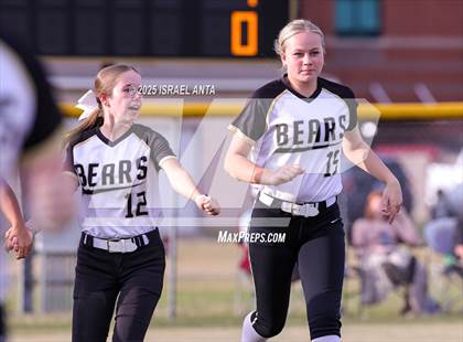 Thumbnail 1 in South View @ Gray's Creek (United 8 Conference Tournament - Championship) photogallery.