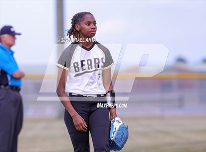 Thumbnail 1 in South View @ Gray's Creek (United 8 Conference Tournament - Championship) photogallery.