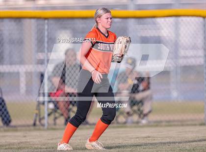 Thumbnail 3 in South View @ Gray's Creek (United 8 Conference Tournament - Championship) photogallery.