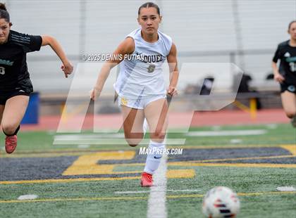 Thumbnail 2 in Soquel vs. Christopher (CIF CCS D4 Finals) photogallery.