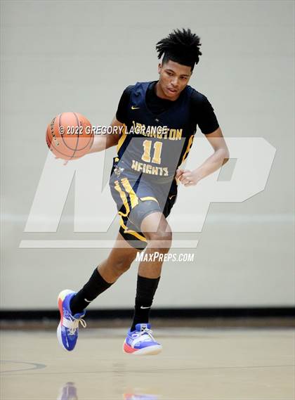 Thumbnail 3 in Arlington Heights vs Chisholm Trail photogallery.