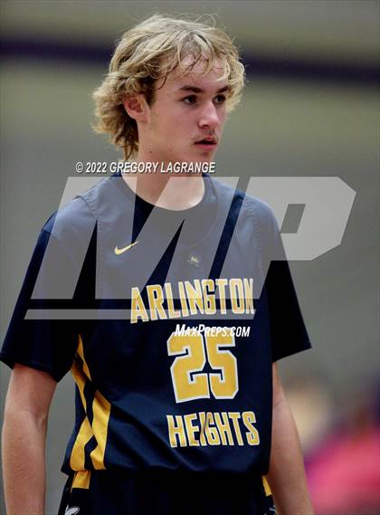 Thumbnail 3 in Arlington Heights vs Chisholm Trail photogallery.