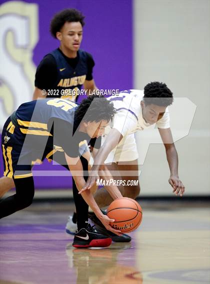 Thumbnail 1 in Arlington Heights vs Chisholm Trail photogallery.
