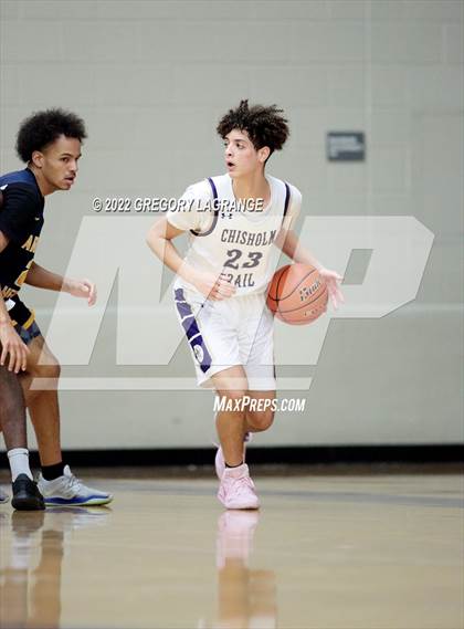 Thumbnail 3 in Arlington Heights vs Chisholm Trail photogallery.