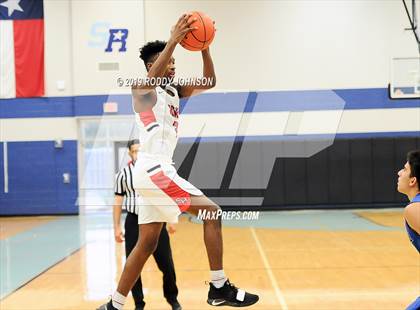 Thumbnail 2 in Westside vs South Houston (McDonald's Texas Invitational) photogallery.