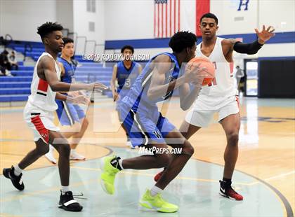 Thumbnail 2 in Westside vs South Houston (McDonald's Texas Invitational) photogallery.