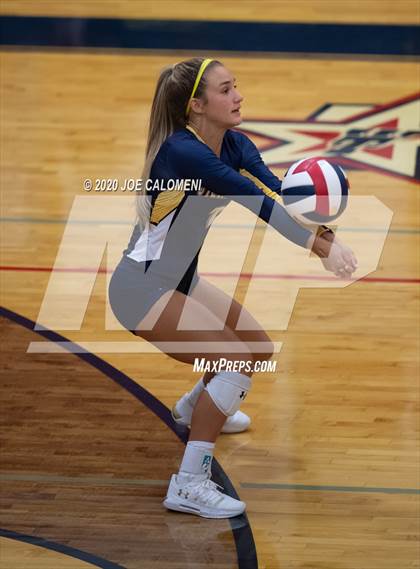 Thumbnail 3 in Stephenville @ Wimberley photogallery.