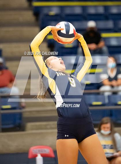 Thumbnail 1 in Stephenville @ Wimberley photogallery.