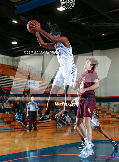Thumbnail 3 in Las Lomas vs. Franklin (Opening Tip-Off Marathon) photogallery.