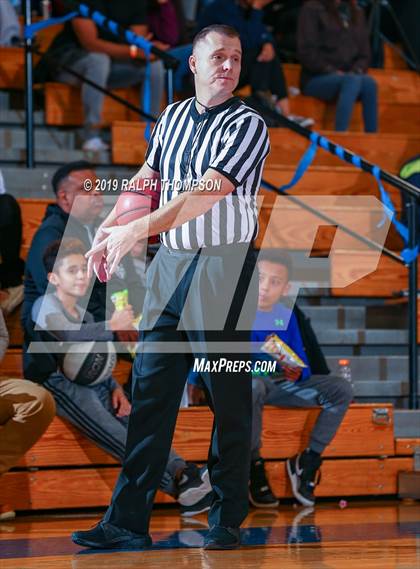 Thumbnail 3 in Las Lomas vs. Franklin (Opening Tip-Off Marathon) photogallery.