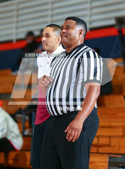 Thumbnail 2 in Las Lomas vs. Franklin (Opening Tip-Off Marathon) photogallery.