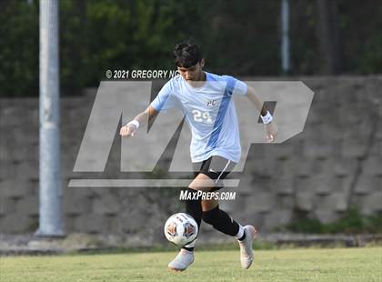 Thumbnail 3 in Apex @ Panther Creek photogallery.