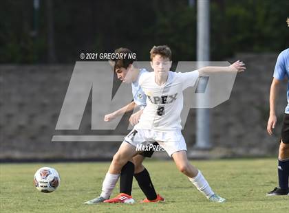 Thumbnail 1 in Apex @ Panther Creek photogallery.