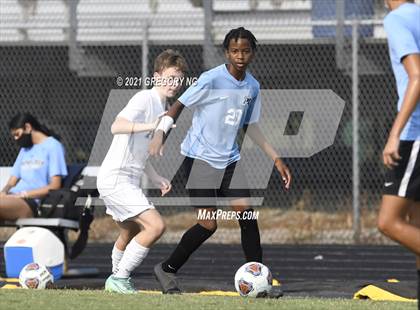 Thumbnail 1 in Apex @ Panther Creek photogallery.