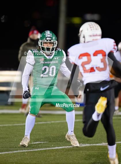Thumbnail 3 in Morrisville-Eaton vs Pembroke (NYSPHSAA Regional Final 8-Man) photogallery.