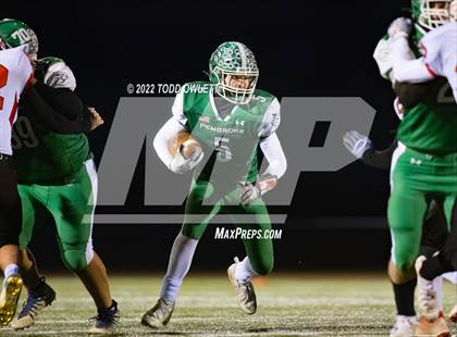 Thumbnail 2 in Morrisville-Eaton vs Pembroke (NYSPHSAA Regional Final 8-Man) photogallery.