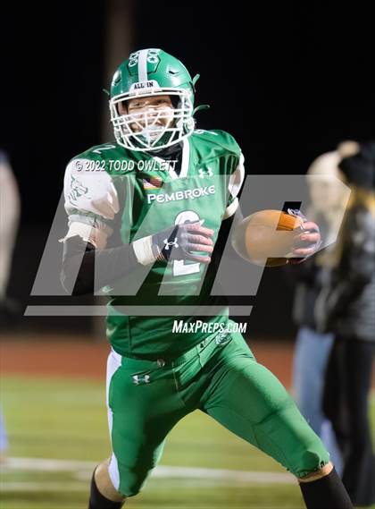 Thumbnail 3 in Morrisville-Eaton vs Pembroke (NYSPHSAA Regional Final 8-Man) photogallery.