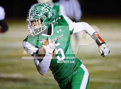 Thumbnail 2 in Morrisville-Eaton vs Pembroke (NYSPHSAA Regional Final 8-Man) photogallery.