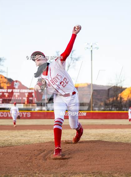 Thumbnail 2 in Gunnison Valley vs. Kanab (Chuckwagon Classic) photogallery.