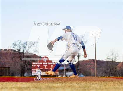 Thumbnail 1 in Gunnison Valley vs. Kanab (Chuckwagon Classic) photogallery.