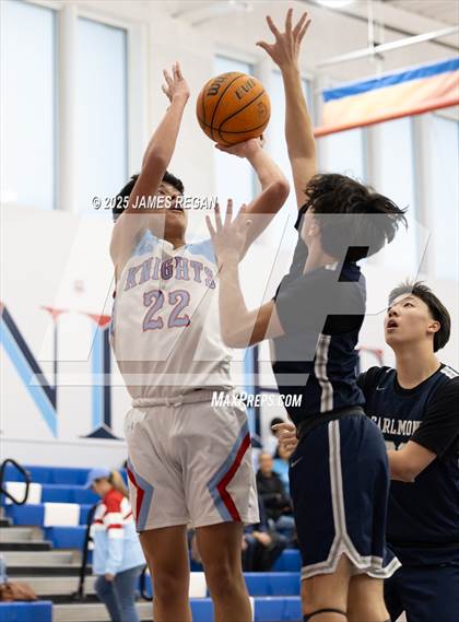 Thumbnail 1 in Carlmont @ Hillsdale photogallery.
