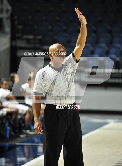 Thumbnail 2 in Cypress Ranch vs. Houston Heights (UIL 6A Bi-District Playoff) photogallery.