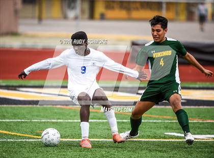 Thumbnail 1 in Holtville vs. Crawford (CIF SDS D4 Final) photogallery.