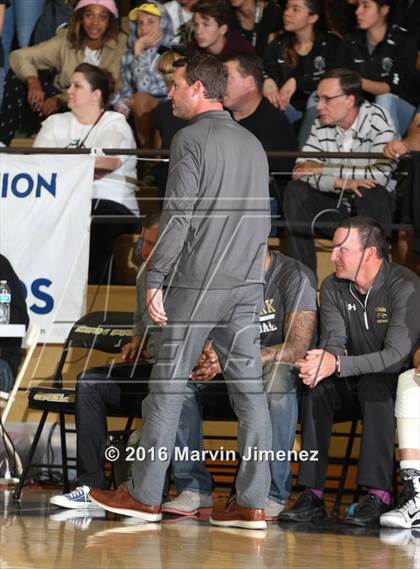 Thumbnail 3 in Buena Park vs. Oak Park photogallery.