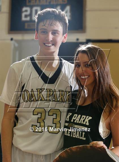 Thumbnail 3 in Buena Park vs. Oak Park photogallery.