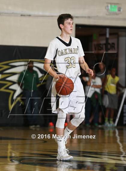 Thumbnail 1 in Buena Park vs. Oak Park photogallery.
