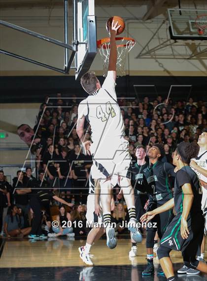 Thumbnail 1 in Buena Park vs. Oak Park photogallery.