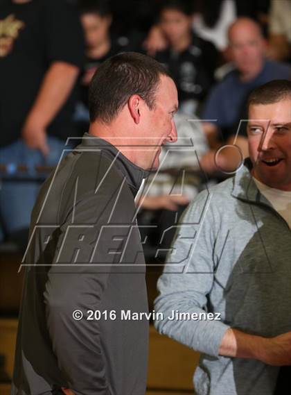 Thumbnail 3 in Buena Park vs. Oak Park photogallery.