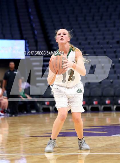 Thumbnail 3 in Mesa Verde vs. Ponderosa photogallery.