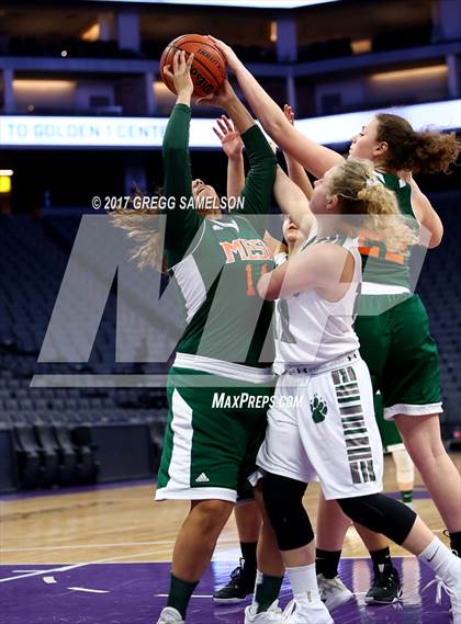 Thumbnail 3 in Mesa Verde vs. Ponderosa photogallery.