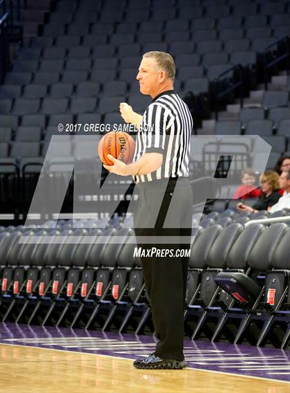 Thumbnail 3 in Mesa Verde vs. Ponderosa photogallery.