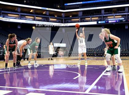 Thumbnail 1 in Mesa Verde vs. Ponderosa photogallery.