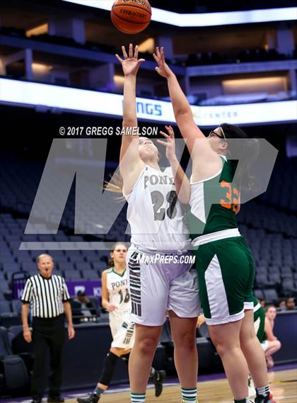 Thumbnail 3 in Mesa Verde vs. Ponderosa photogallery.