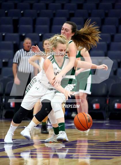 Thumbnail 1 in Mesa Verde vs. Ponderosa photogallery.
