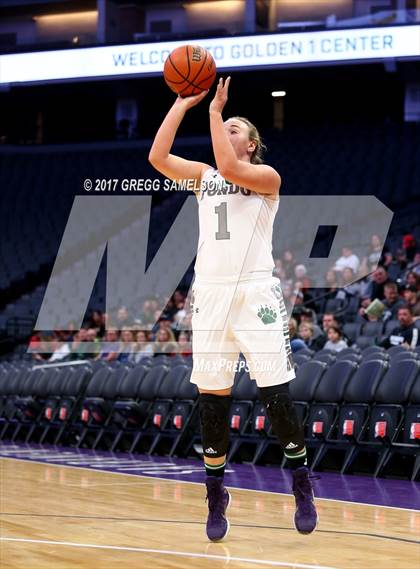 Thumbnail 3 in Mesa Verde vs. Ponderosa photogallery.