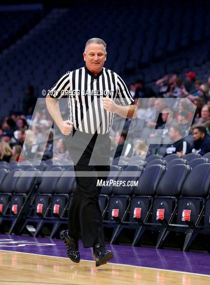 Thumbnail 3 in Mesa Verde vs. Ponderosa photogallery.