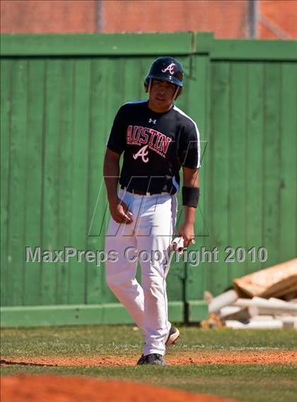 Thumbnail 2 in Austin vs North Shore (Alvin Tournament) photogallery.